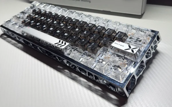 HJamlCxbAAA0YbC M2 Metal Croheart Custom Keycaps