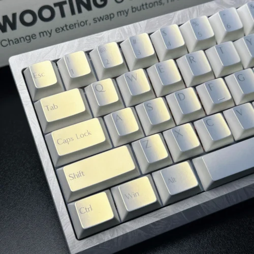 IMG_6737 VLT Opal Glow Keycaps