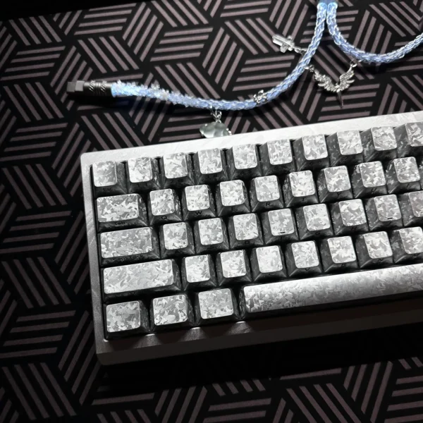 IMG_8113 Glacier Crack Fiber Keycaps